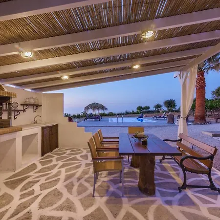 Villa Chrysalida, Unspeakble Views And Privacy!